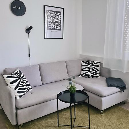 Modernes Zentrales Apartment 브루흐잘 외부 사진