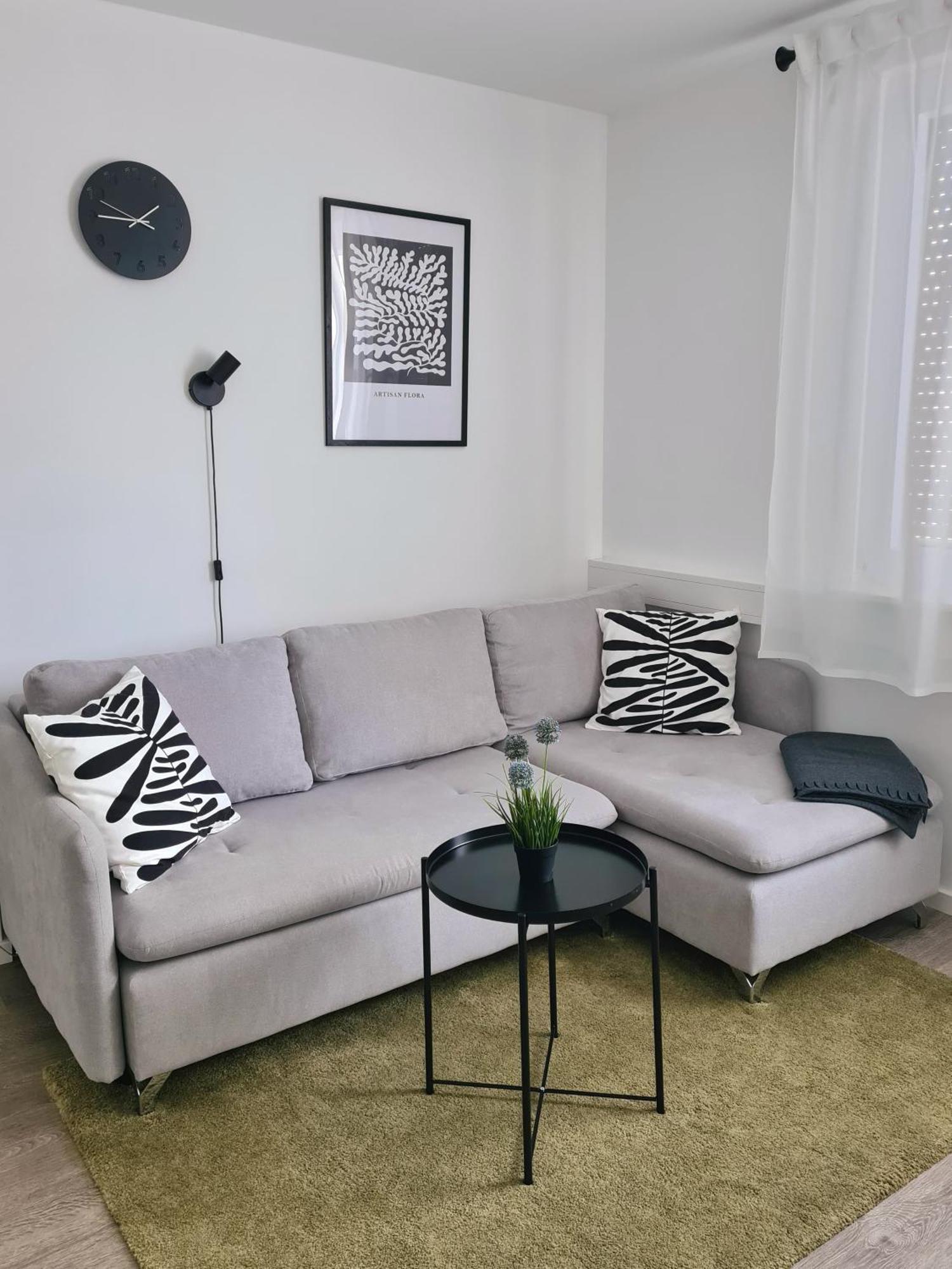 Modernes Zentrales Apartment 브루흐잘 외부 사진